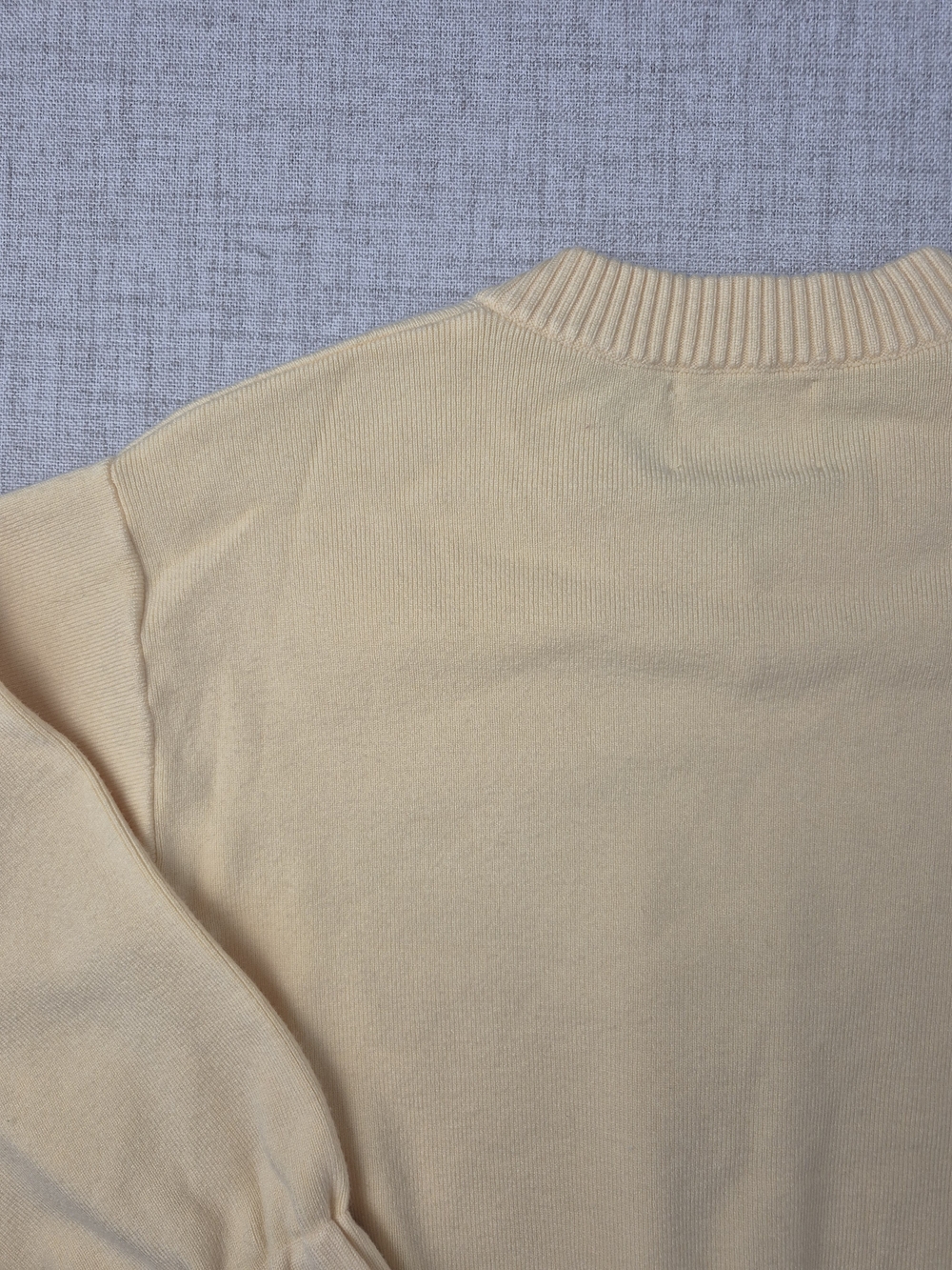Zara Kids Light Yellow V-Neck Knit Sweater Size 8-9 (130cm) - Picture 8 of 8